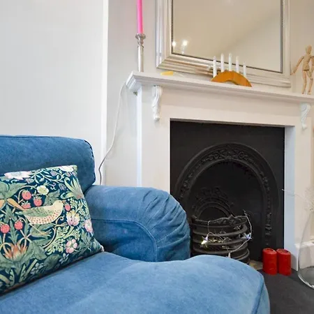 Lägenhet Bright & Homely 2 Bed House In Bedminster