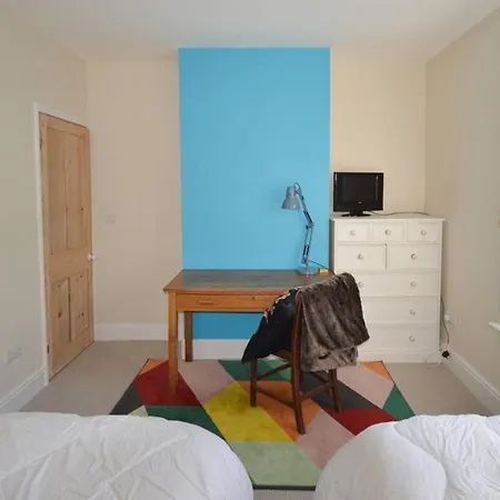 Lägenhet Bright & Homely 2 Bed House In Bedminster *