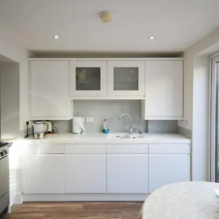 Bright & Homely 2 Bed House In Bedminster Lägenhet *