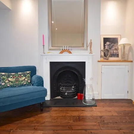 Lägenhet Bright & Homely 2 Bed House In Bedminster